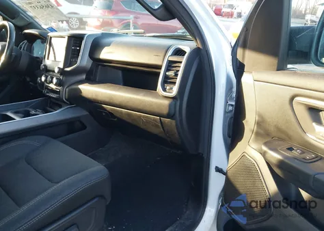 2020 Ram 1500 Big Horn 4X4 5'7 Box z USA, uszkodzony, nr VIN 1C6SRFFT6LN203833